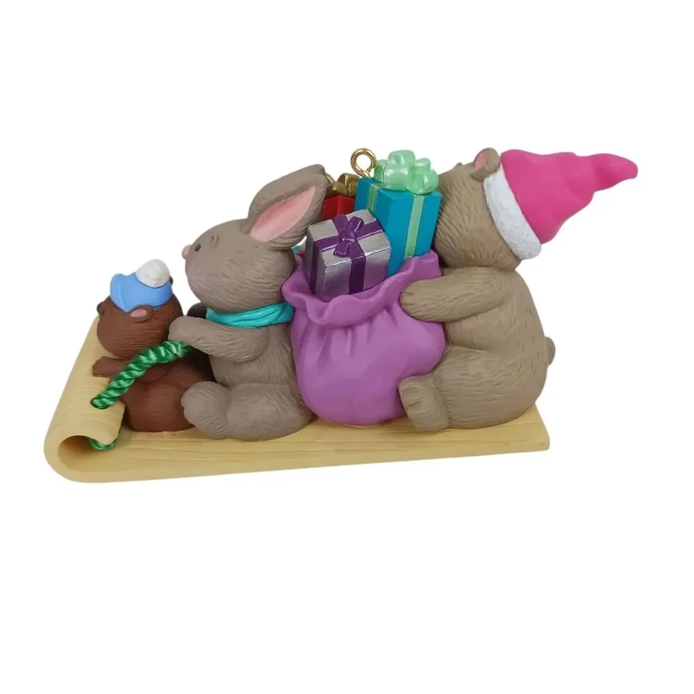Lot Of 6 Hallmark Ornaments Chatty Chipmunk Perfect Match Yule Logger Beaver